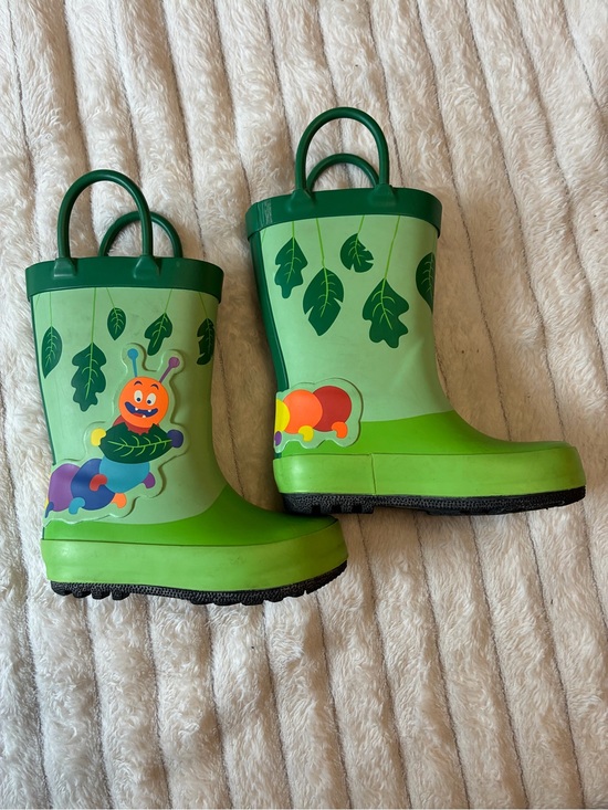 Other - 🌿🐛 Cat & Jack Caterpillar Rain Boots – Size 6 🐛🌿